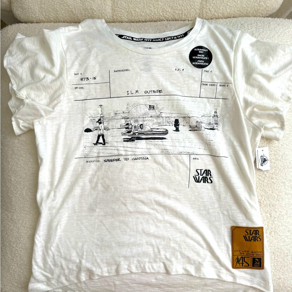 Disney Parks. Star Wars t-Shirt. white women. Ultraviolet Ink.